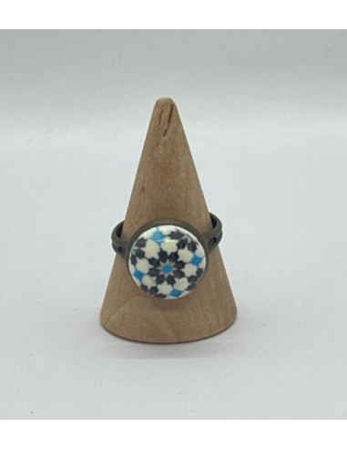 Small adjustable brass ring - The...