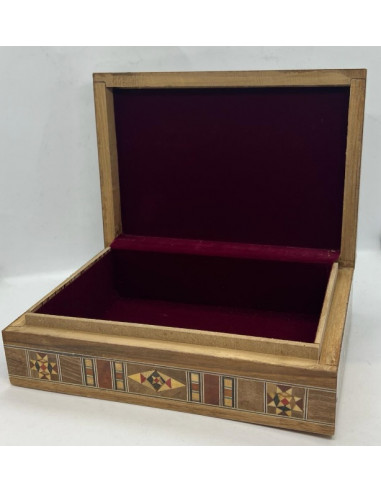 Caja rectangular de taracea tradicional