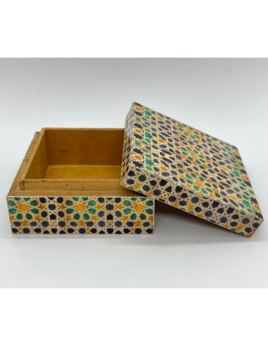 Caja cuadrada pequeña