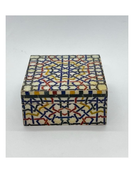 Caja cuadrada pequeña