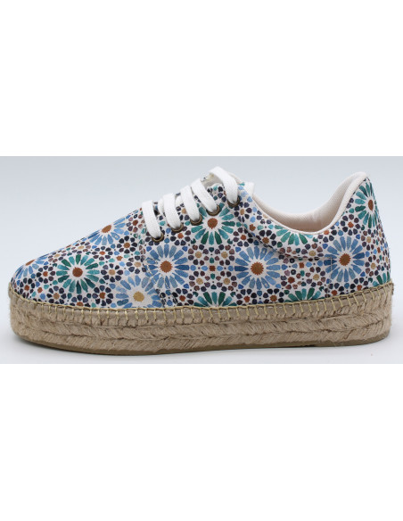 Deportivas hechas a mano modelo Rosetón Vintage