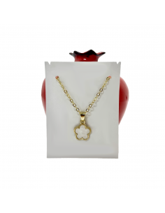 handmade flower alhambra style pendant