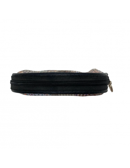 Small polyurethane leather coin purse with zipper and keyring up