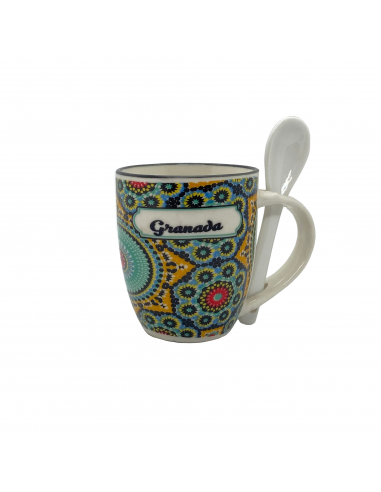 Coffee mug with spoon