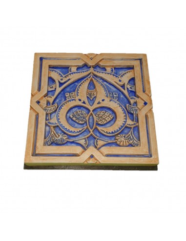 Yesería Piñas en Color Patinado