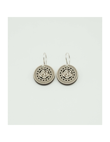 Wooden macramé design dangle hook...