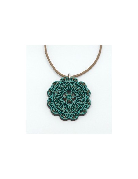 Wooden flower design pendant necklace - The Lusos Collection