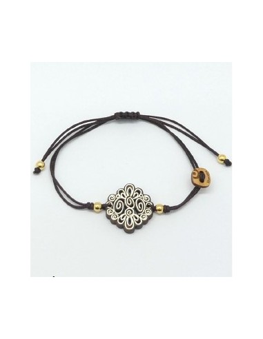 Wooden knot design pendant bracelet -...