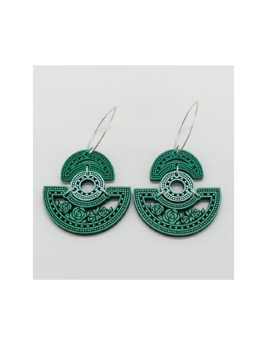 Wooden macramé design oval dangle...