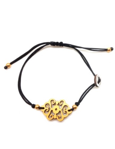 Wooden macramé design pendant...