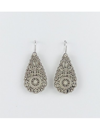 Wooden macramé design dangle hook...