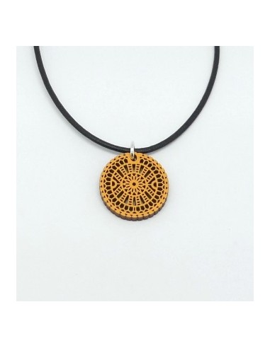 Wooden pendant necklace - The Guipur...