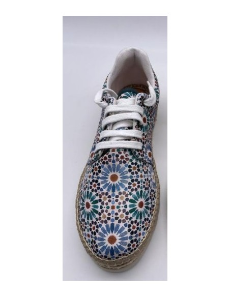 Deportivas hechas a mano modelo Rosetón Vintage