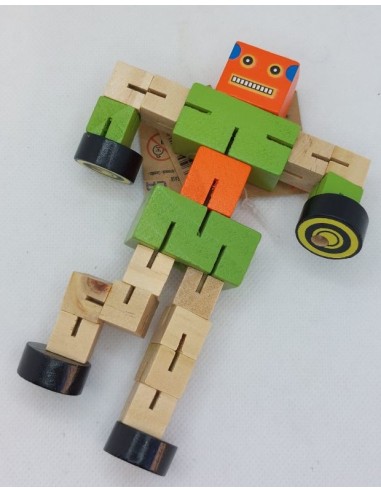 Robot transformable de madera