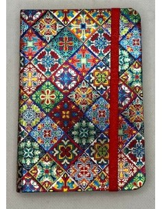 Libreta con relieve arabesco
