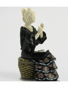 Flamenco dancer clapping figurine - Black with decal - NADAL
