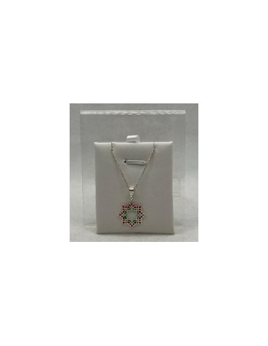 Silver pendant necklace