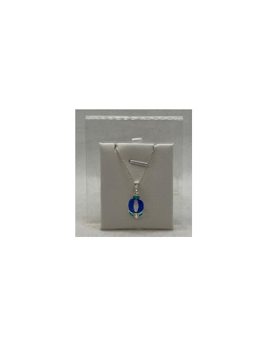 Silver pendant necklace