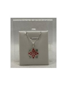 Silver pendant necklace