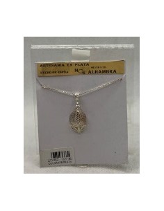 Silver pendant necklace