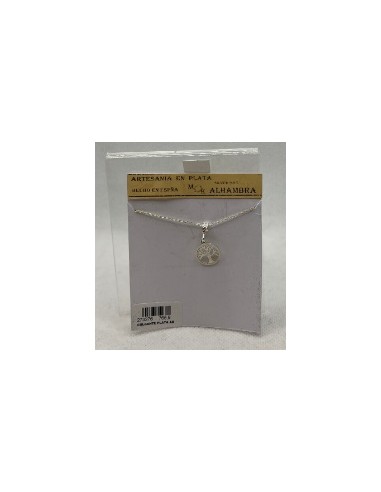 Silver pendant necklace