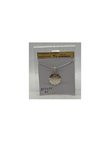 Silver pendant necklace